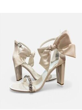 Oleg Cassini Melania Ivory Satin Bow Heels Size 8 NWT Crystal Bridal Block Heels